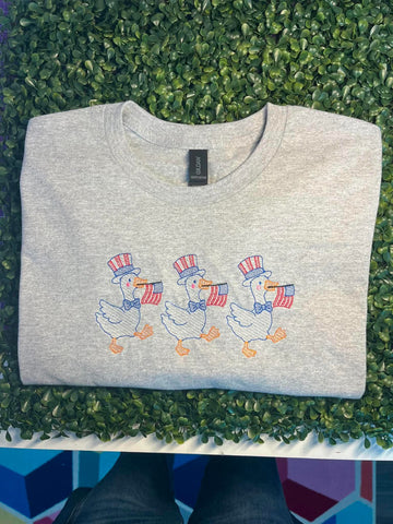 GOOSE TRIO 4th Of JULY  | Sweatshirt